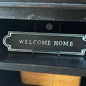 Magnolia welcome home sign